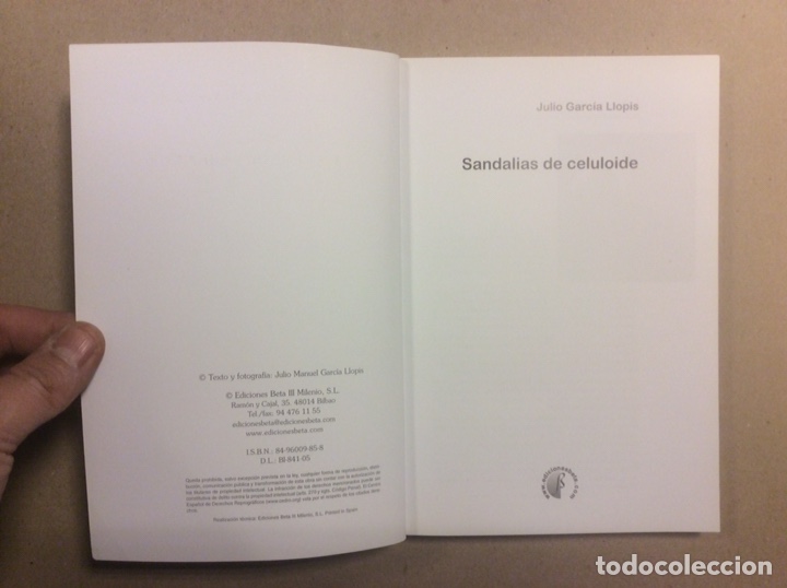 Libros de segunda mano: SANDALIAS DE CELULOIDE. JULIO GARC&Iacute;A LLOPIS. EDICIONES BETA 2005 - Foto 2