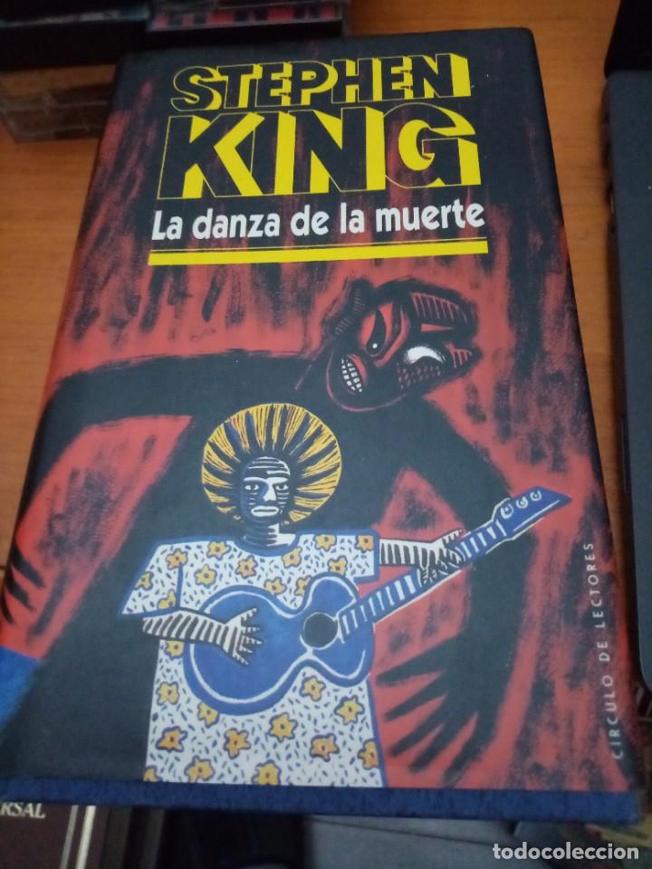 Libros de segunda mano: LA DANZA DE LA MUERTE. STEPHEN KING. ED. POR CIRCULO DE EST30B3 - Foto 1