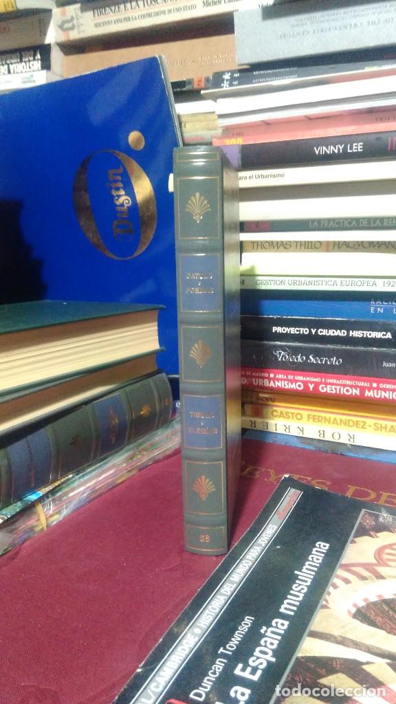 Libros de segunda mano: CATULO POEMAS, TIBULO ELEG&Iacute;AS, BIBLIOTECA B&Aacute;SICA GREDOS - Foto 1