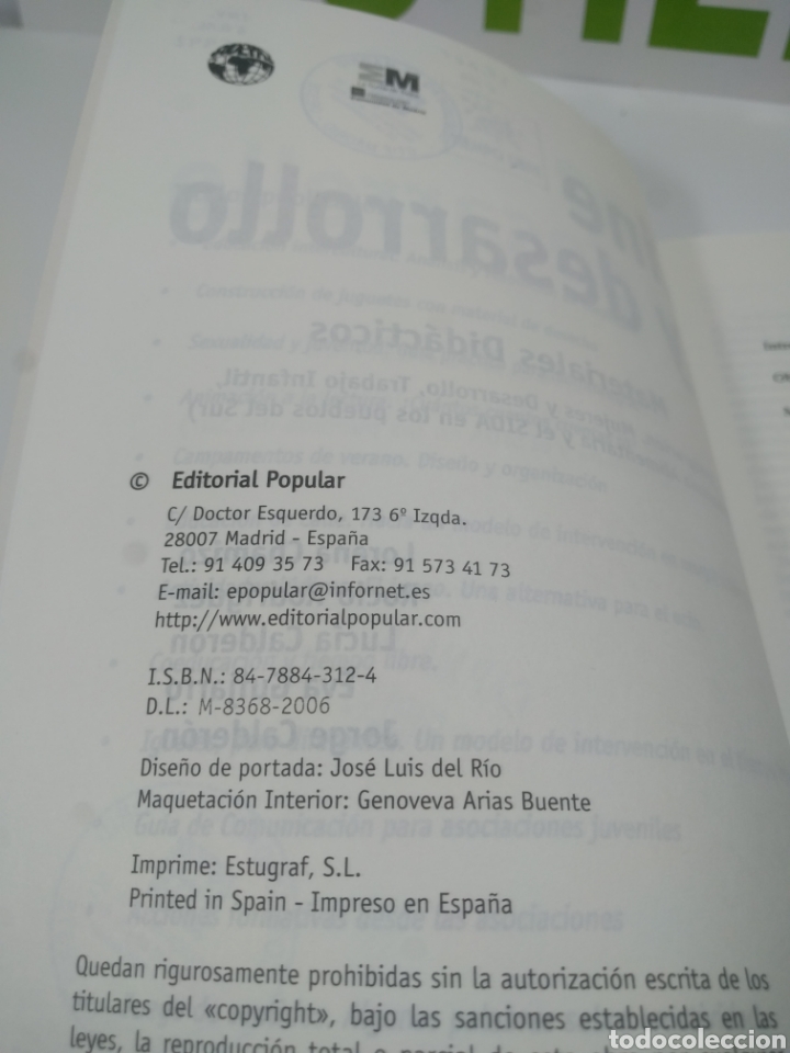 Libros de segunda mano: Cine y desarrollo. Materiales did&aacute;cticos. Editorial popular. - Foto 5