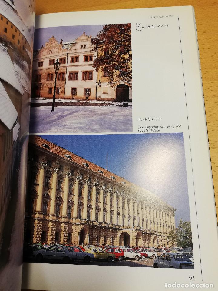 Libros de segunda mano: PRAGUE. ART AND HISTORY (TIM PORTER) - Foto 4