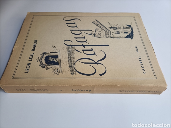 Libros de segunda mano: R&aacute;fagas .Le&oacute;n Leal Ramos C&aacute;ceres 1960 ... Temas extreme&ntilde;os - Foto 1