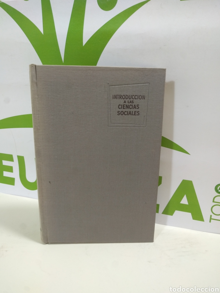 Libros de segunda mano: Introducci&oacute;n a las ciencias sociales. Aguilar. - Foto 1