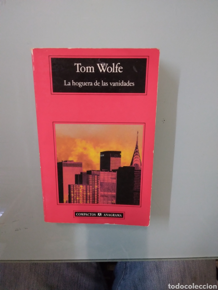 Libros de segunda mano: Tom Wolfe, La.hoguera de las vanidades, Anagrama - Foto 1