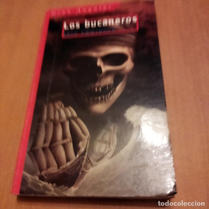Libros de segunda mano: Los bucaneros - Foto 1