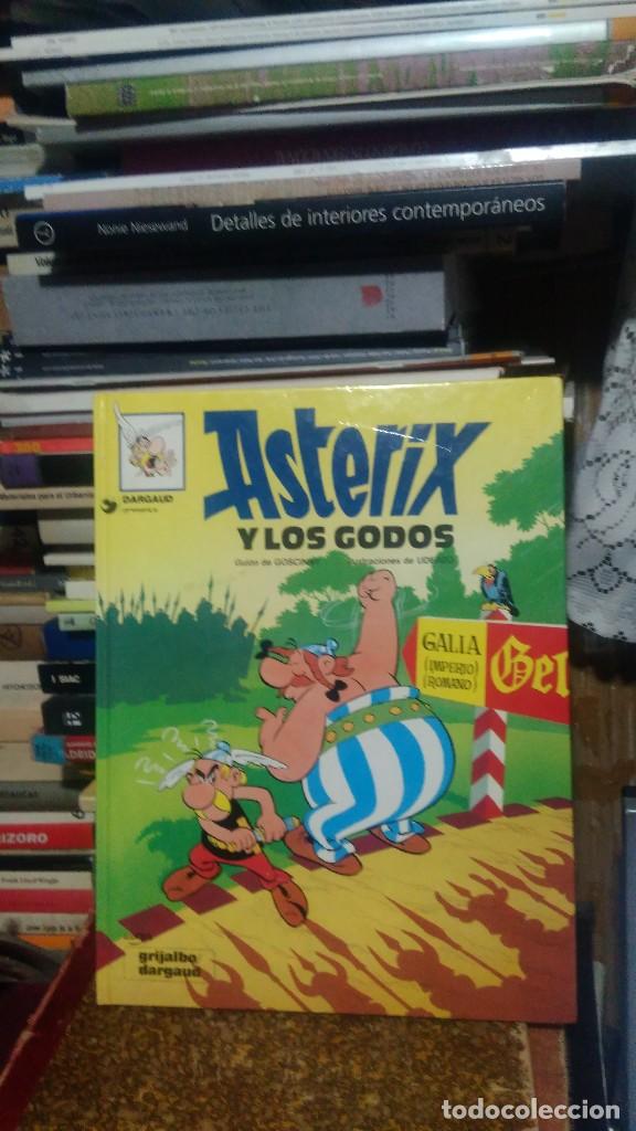 Libros de segunda mano: ASTERIX, EN BRETA&Ntilde;A 12, ED. GRIJALBO DARGAUD - Foto 1
