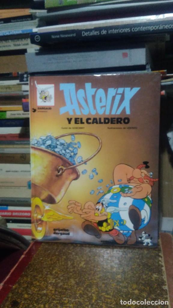 Libros de segunda mano: ASTERIX, Y EL CALDERO 13, ED. GRIJALBO DARGAUD - Foto 1