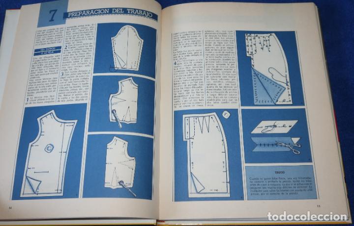 Libros de segunda mano: Cose a la moda - Corta y confecciona tus propios modelos - Sarpe (1988) - Foto 4