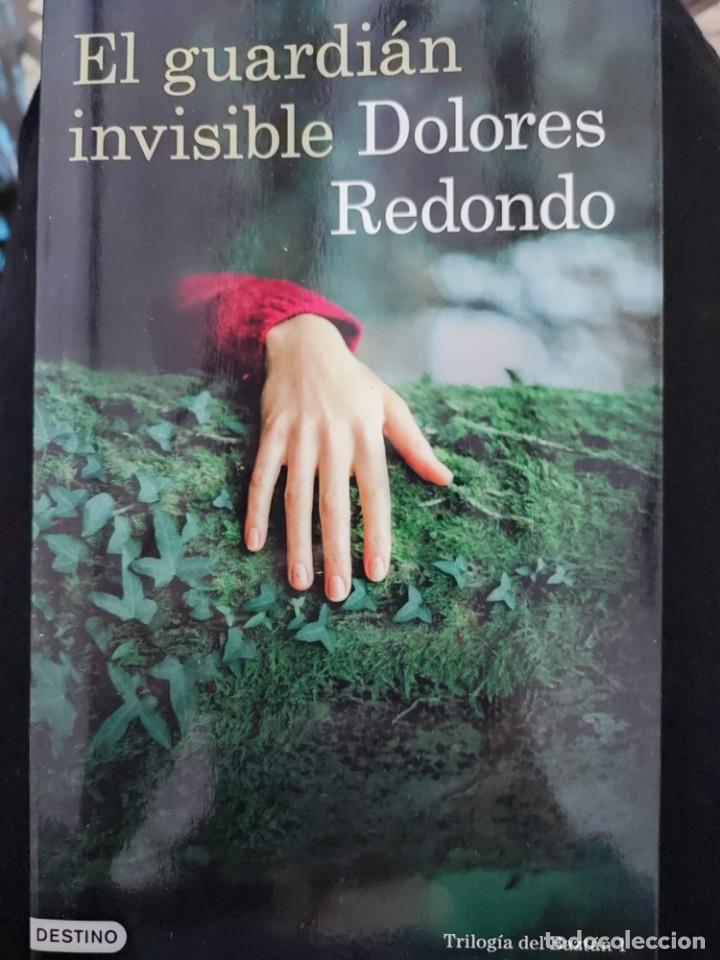 Libros de segunda mano: El guardi&aacute;n invisible (Dolores Redondo) - Foto 1