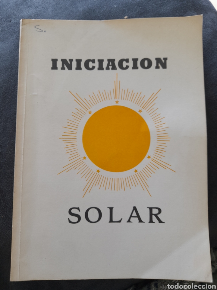 Libros de segunda mano: Iniciaci&oacute;n solar. - Foto 1