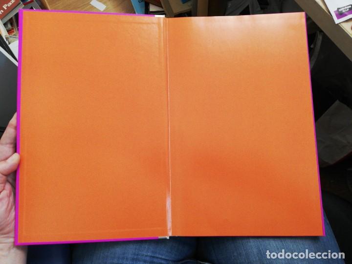 Libros de segunda mano: EN EL TIEMPO DE LOS DINOSAURIOS. MATHILDE ELIE. COMBEL. 2&ordf; ED. 2012 - Foto 2