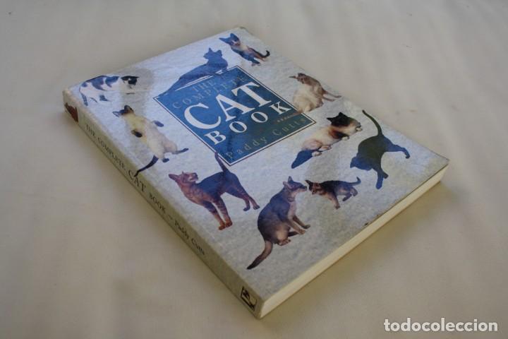 Libros de segunda mano: THE COMPLETE CAT BOOK, PADDY CUTTS &ndash; LIBRO GUIA COMPLETA DE GATOS - Foto 1