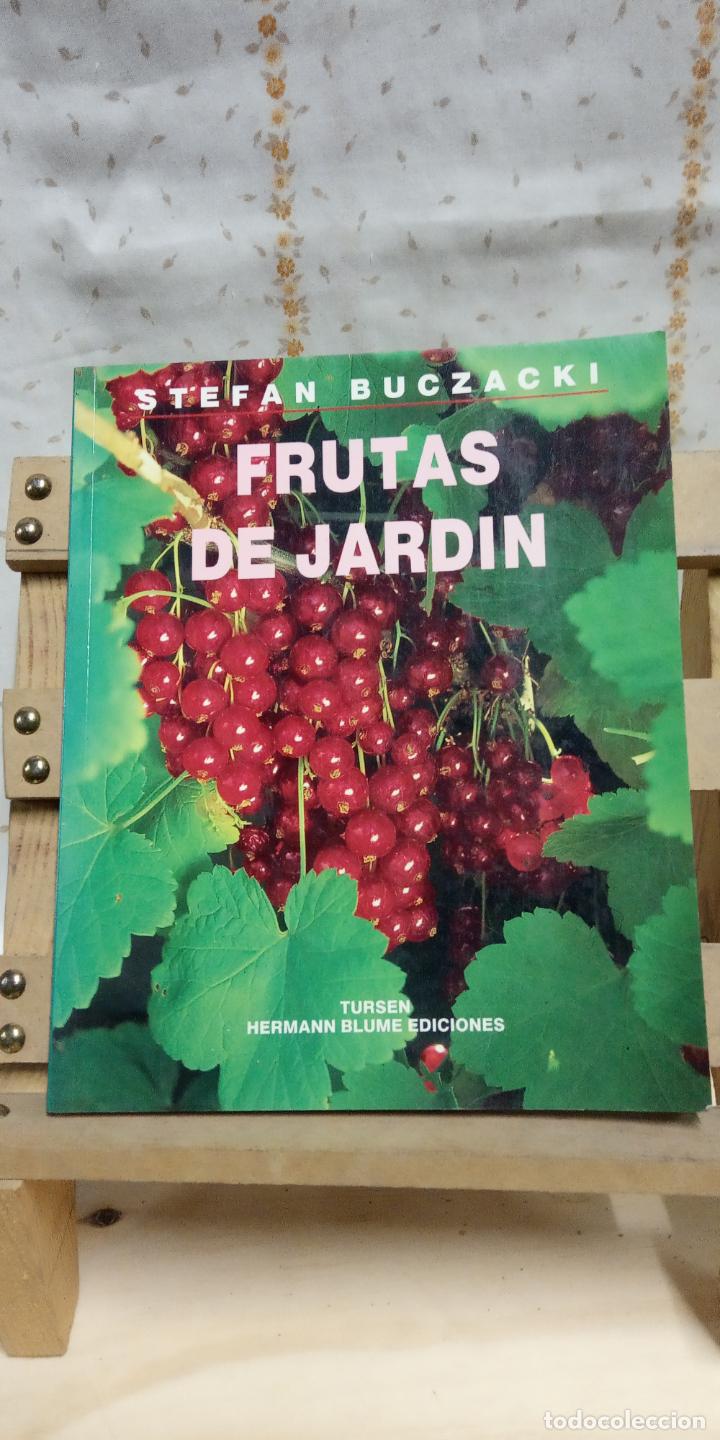 Libros de segunda mano: FRUTAS DE JARD&Iacute;N. STEFAN BUCZACKI. GERMANN BLUME, EDICIONES - Foto 1
