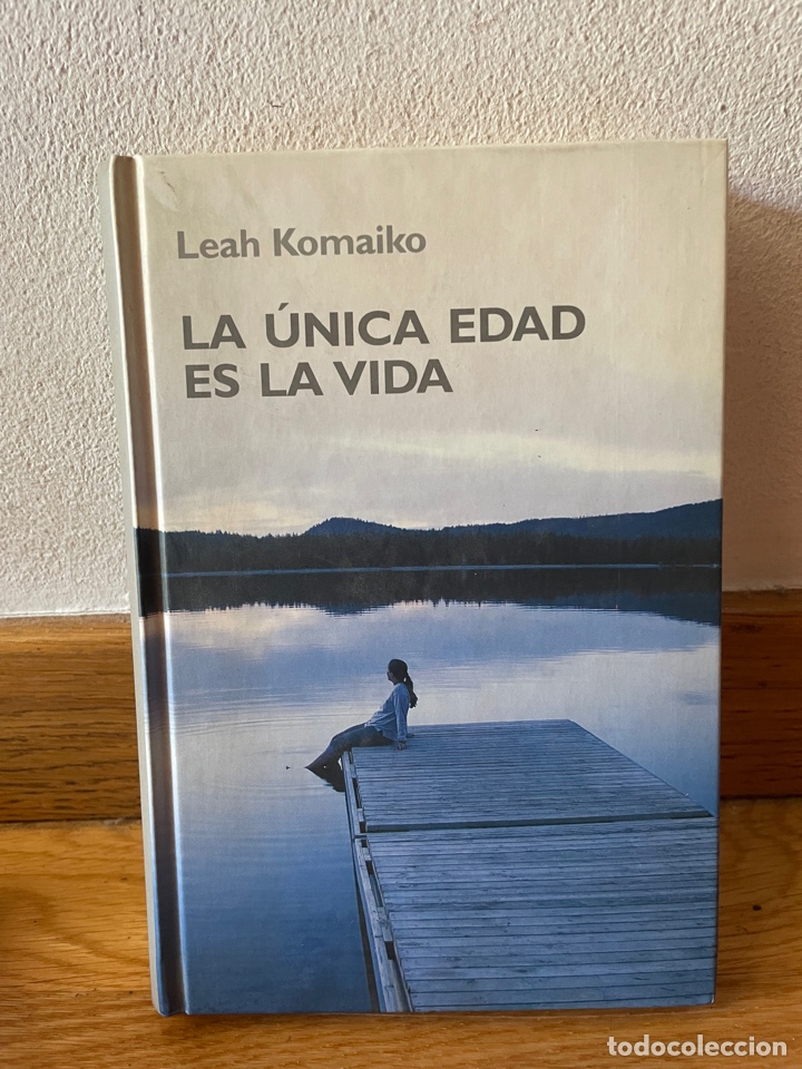 Libros de segunda mano: La &uacute;nica edad es la vida Leah Komaiko - Foto 1