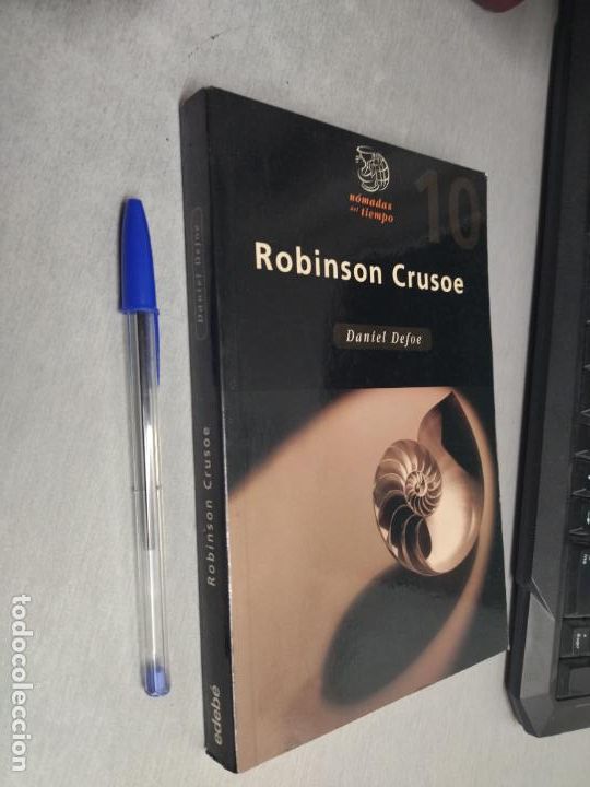 Libros de segunda mano: ROBINSON CRUSOE / DANIEL DEFOE / N&Oacute;MADAS DEL TIEMPO - EDEB&Eacute; 2002 - Foto 1