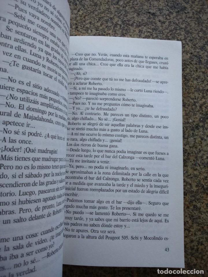 Libros de segunda mano: SIN MASCARA -- ALFREDO GOMEZ CERDA -- EDICIONES SM 2010 -- - Foto 2