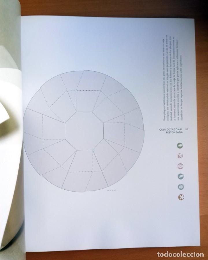 Libros de segunda mano: Prototipos de packaging, de Edward Denison. - Foto 3