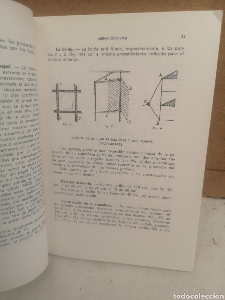 Libros de segunda mano: AEROMODELISMO - MANUAL DEL CONSTRUCTOR AFICINADO - AVIONES - COMETAS - PERCEVAL MAYER - Foto 3