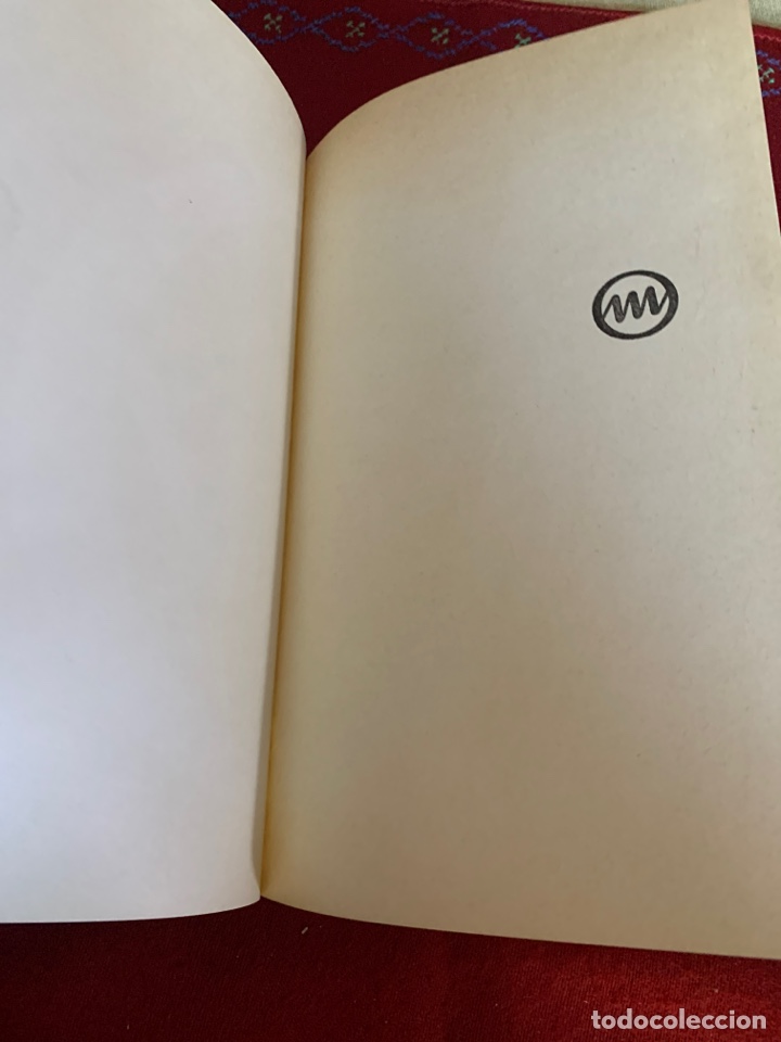 Libros de segunda mano: Las maquinaciones de la noche. Raymond de Becker. - Foto 5