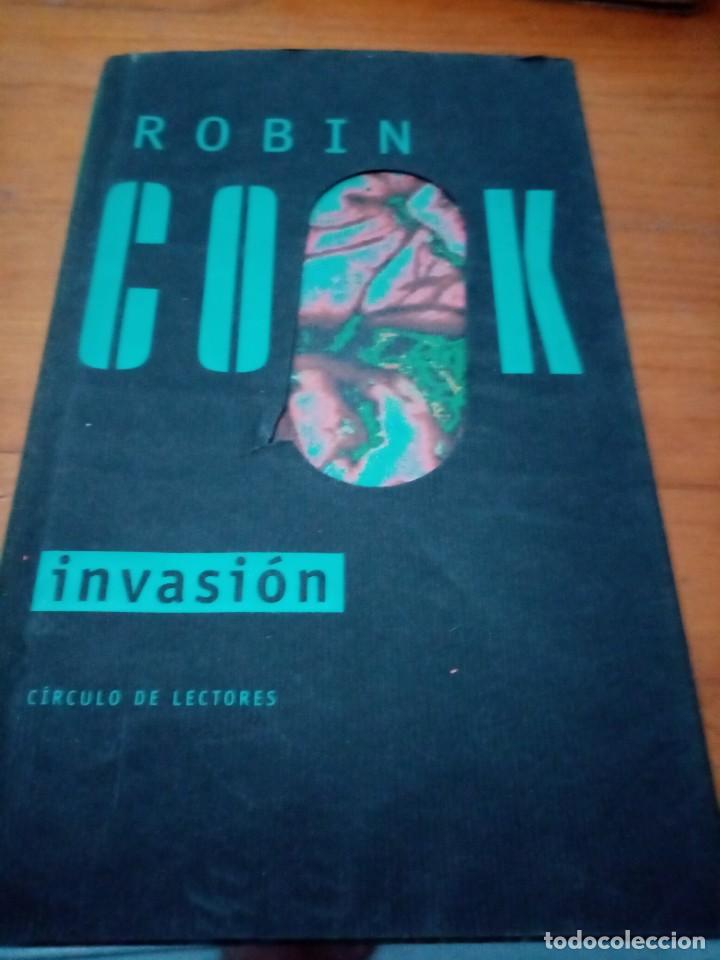 Libros de segunda mano: INVASION. ROBIN COOK. CIRCULO DE LECTORES. EST3B4 - Foto 1