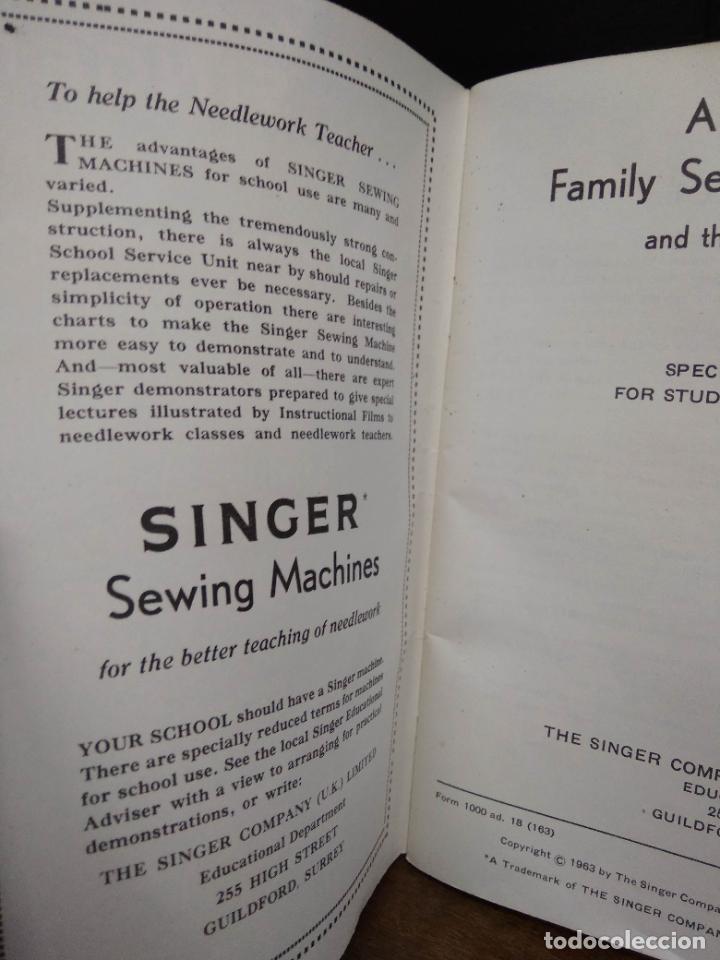 Libros de segunda mano: Manual Singer en ingl&eacute;s. A&ntilde;os 60. L-29644 - Foto 3