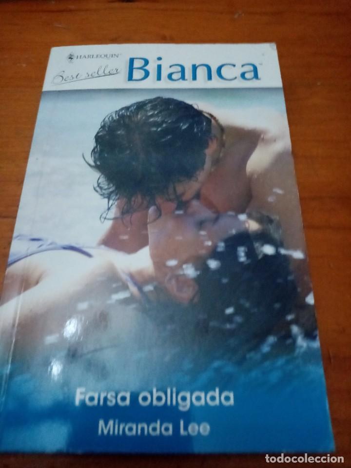 Libros de segunda mano: FARSA OBLIGADA. MIRANDA LEE. EST31B4 - Foto 1