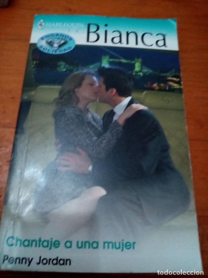Libros de segunda mano: CHANTAJE A UNA MUJER. PENNY JORDAN. EST30B1 - Foto 1