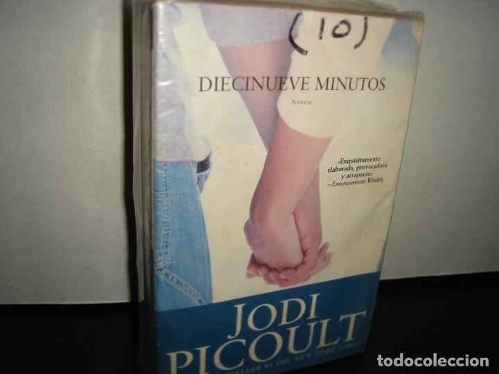 Libros de segunda mano: 15- DIECINUEVE MINUTOS - JODI PICOULT - Foto 1