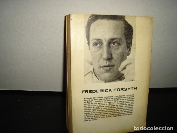 Libros de segunda mano: 16- LOS PERROS DE LA GUERRA - FREDERICK FORSYTH - Foto 4