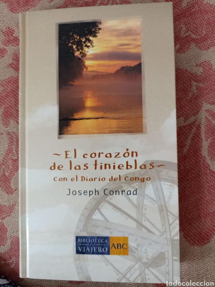 Libros de segunda mano: El Coraz&oacute;n de las Tinieblas con el diario del Congo de Joseph Conrad