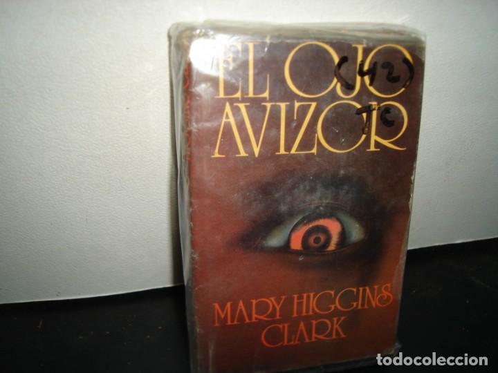 Libros de segunda mano: 17- EL OJO AVIZOR - MARY HIGGINS CLARK - Foto 1