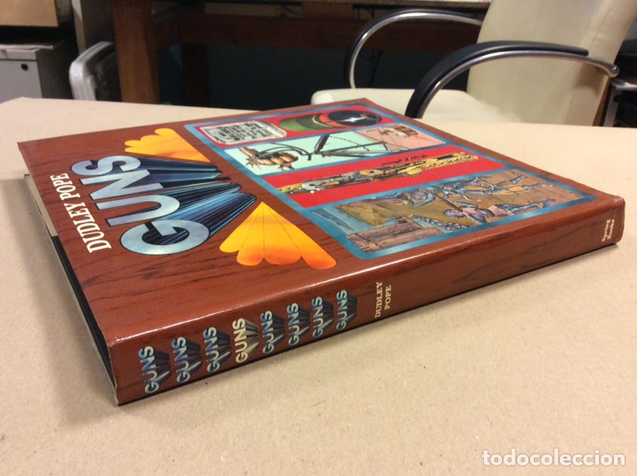 Libros de segunda mano: GUNS. DUDLEY POPE. DRAWINGS BY MAX MILLAR. SPRING BOOK 1965. EN INGL&Eacute;S - Foto 13