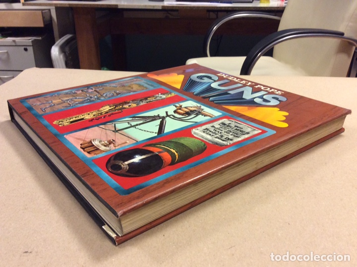 Libros de segunda mano: GUNS. DUDLEY POPE. DRAWINGS BY MAX MILLAR. SPRING BOOK 1965. EN INGL&Eacute;S - Foto 14