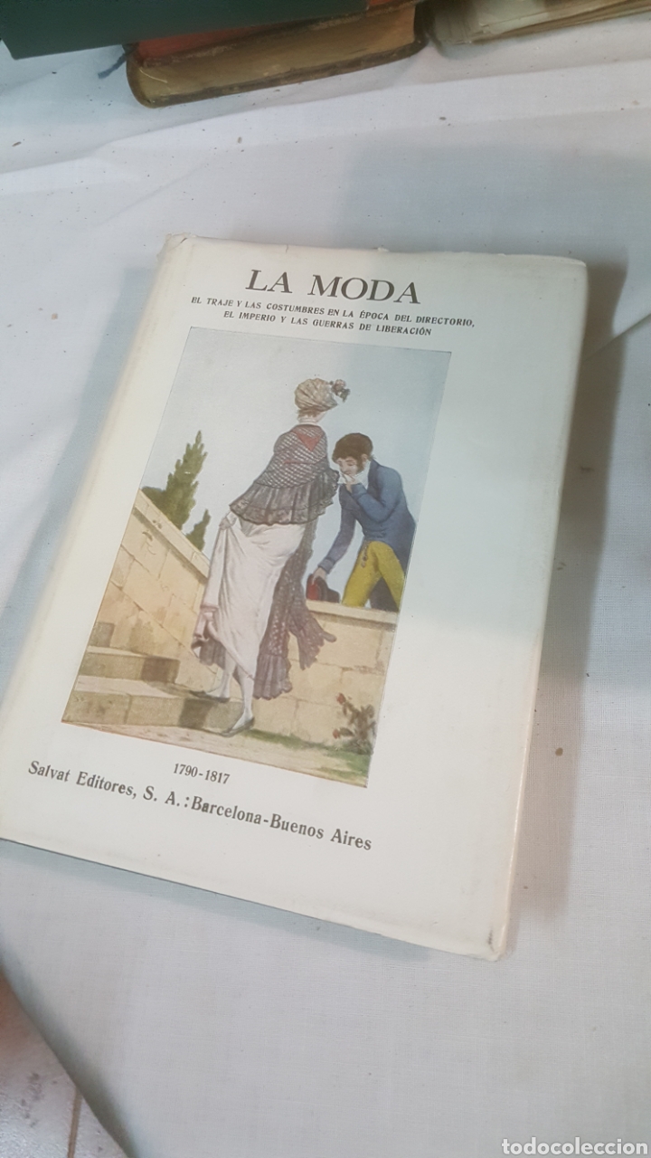 Libros de segunda mano: LOTE 12 LIBROS LA MODA DE SALVAT - Foto 11