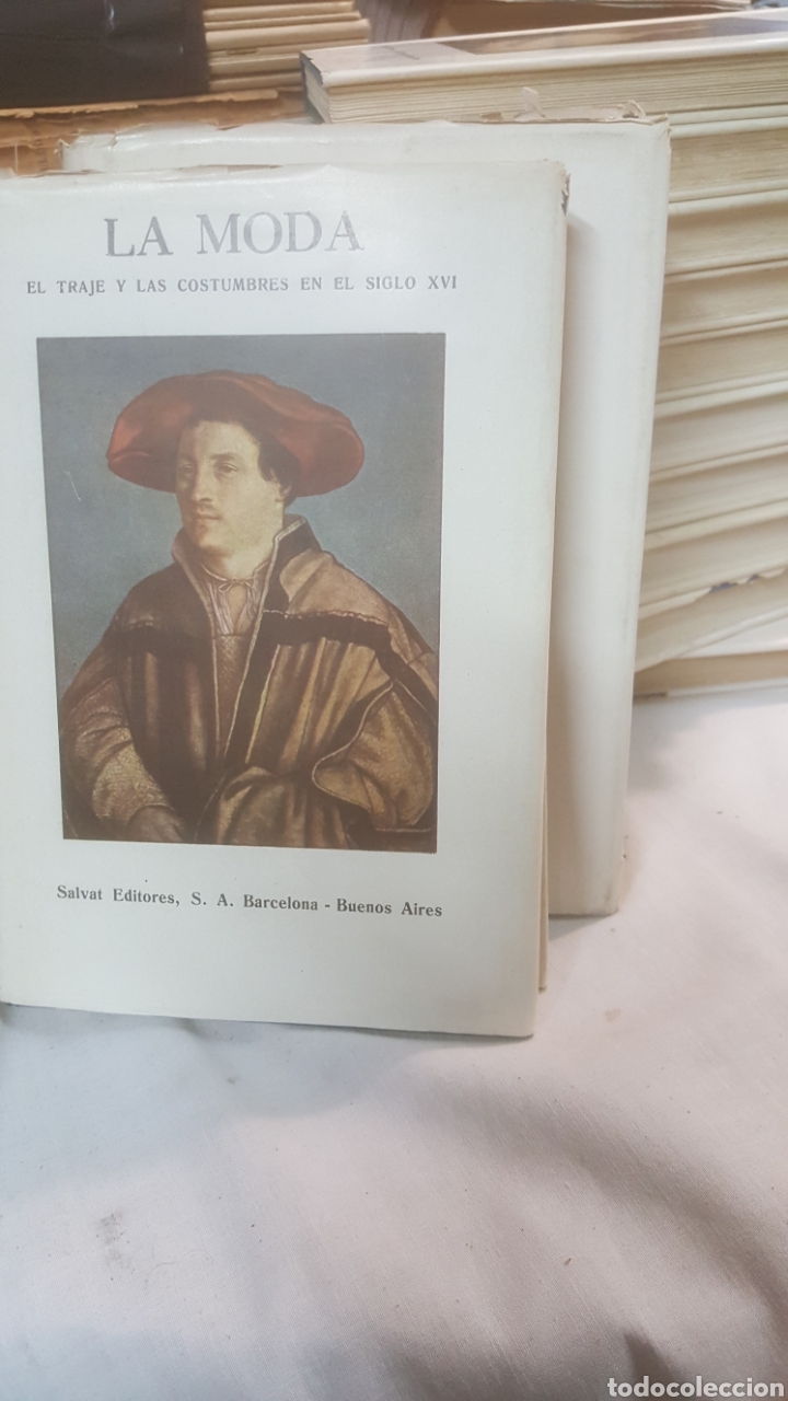 Libros de segunda mano: LOTE 12 LIBROS LA MODA DE SALVAT - Foto 1
