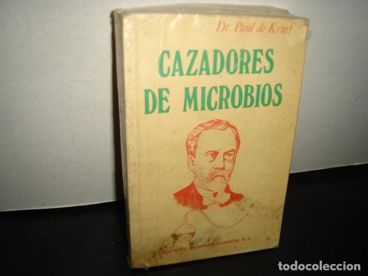 Libros de segunda mano: 19- CAZADORES DE MICROBIOS - DR. PAUL DE KRUIF - Foto 1