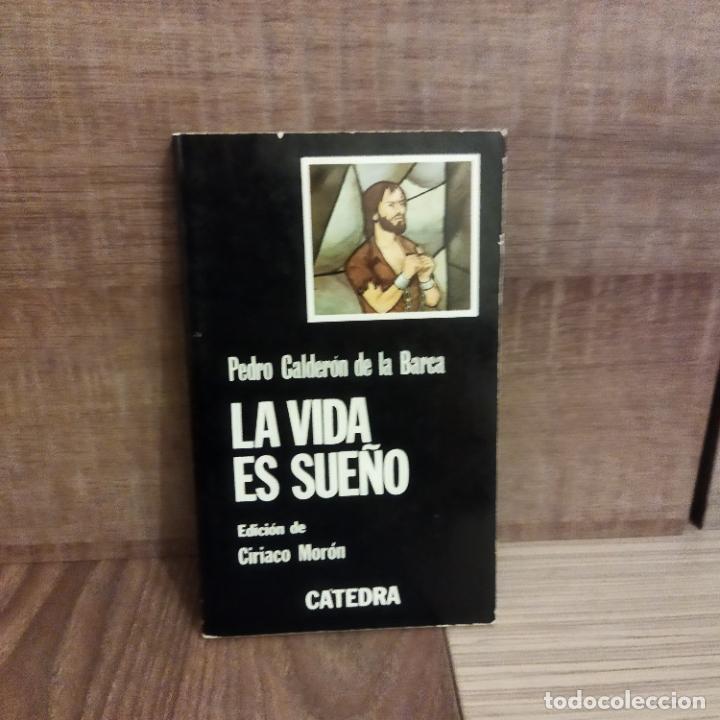 Libros de segunda mano: La vida es sue&ntilde;o - Foto 1