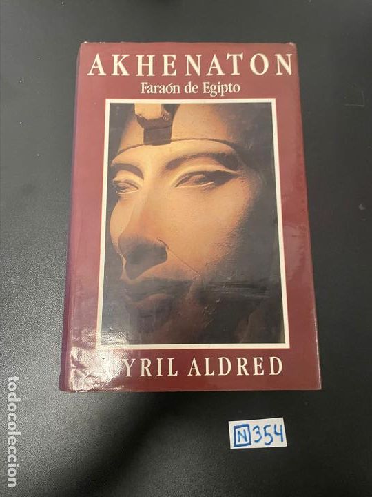 Libros de segunda mano: Akhenaton - Foto 1