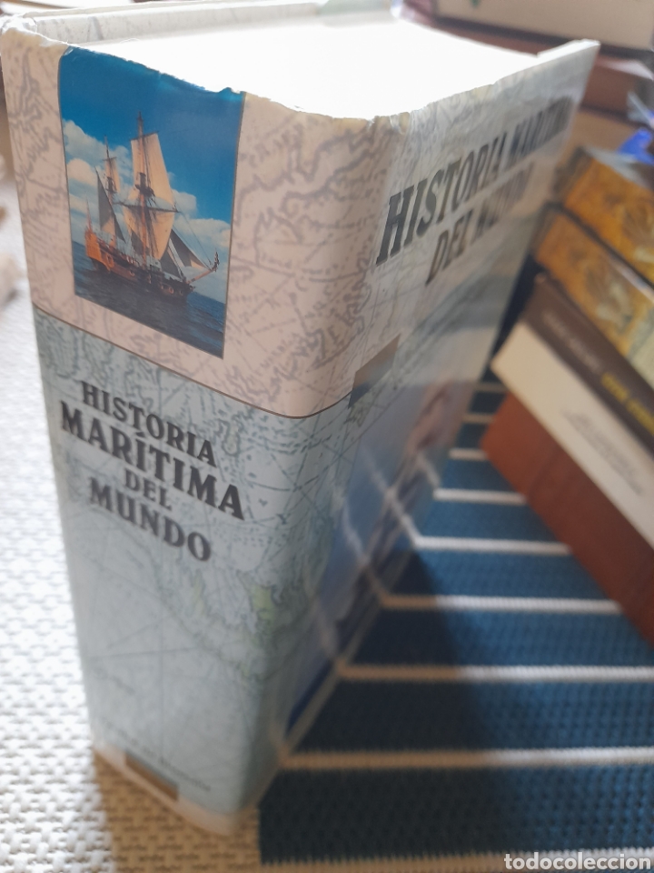 Libros de segunda mano: Historia mar&iacute;tima del mundo. Maurice de Brossard - Foto 2