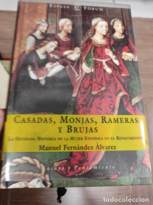 Libros de segunda mano: Casadas, monjas, rameras y brujas - Fern&aacute;ndez &Aacute;lvarez, Manuel - Foto 1