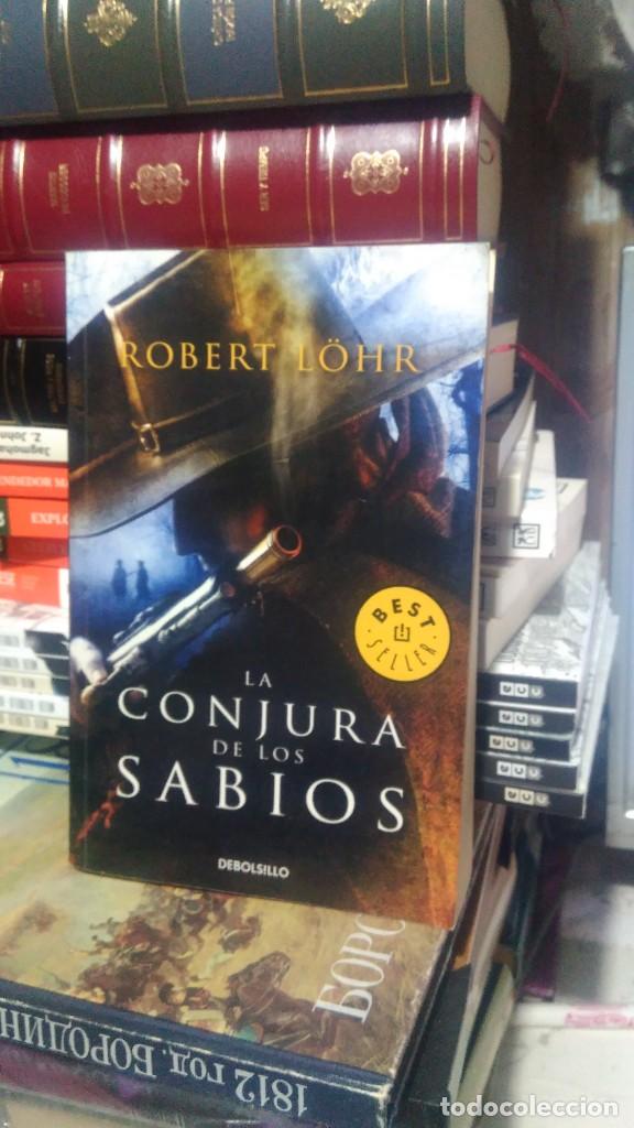Libros de segunda mano: LA CONJURA DE LOS SABIOS, ROBERT L&Ouml;HR, ED. DEBOLSILLO - Foto 1