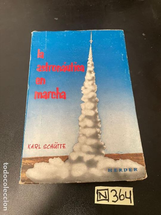 Libros de segunda mano: La astron&aacute;utica en marcha - Foto 1