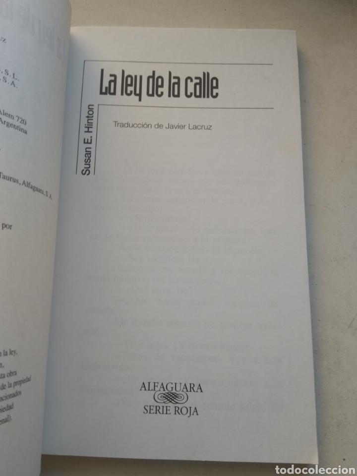 Libros de segunda mano: LA LEY DE LA CALLE/SUSAN E. HINTON - Foto 2