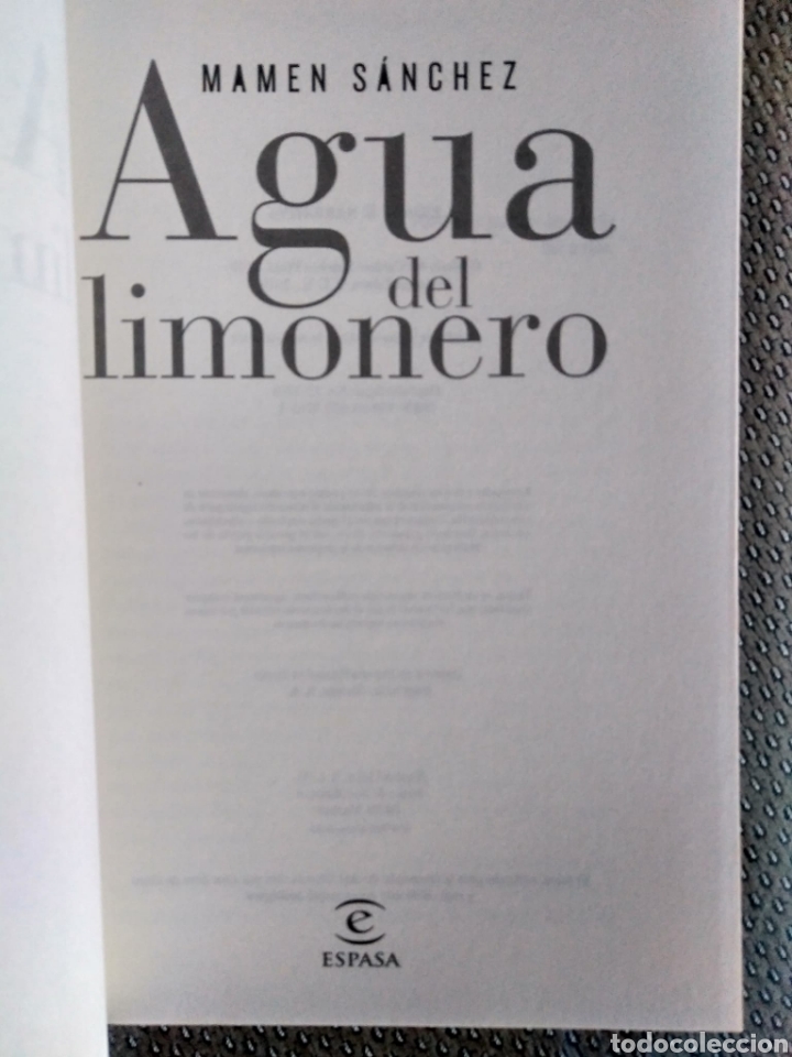 Libros de segunda mano: Agua de limonero / Mamen S&aacute;nchez. - Foto 2