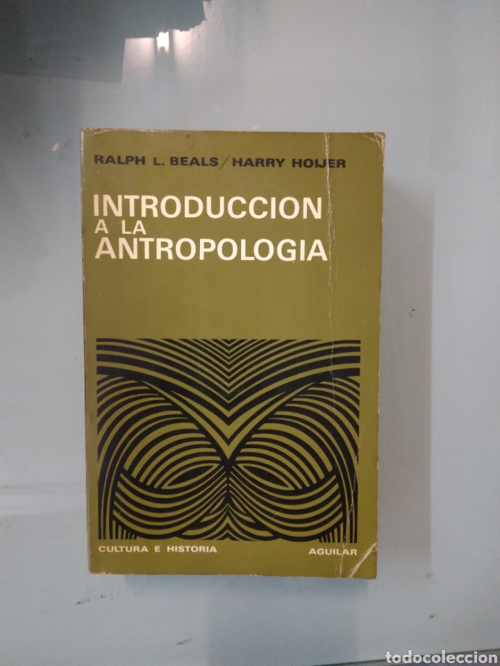 Libros de segunda mano: Ralph, Beals, Introducci&oacute;n a la Antropolog&iacute;a ,Aguilar - Foto 1