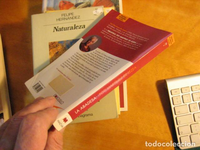 Libros de segunda mano: La Abadesa. Toti Mart&iacute;nez de Lezea. Ed. Maeva - Foto 2