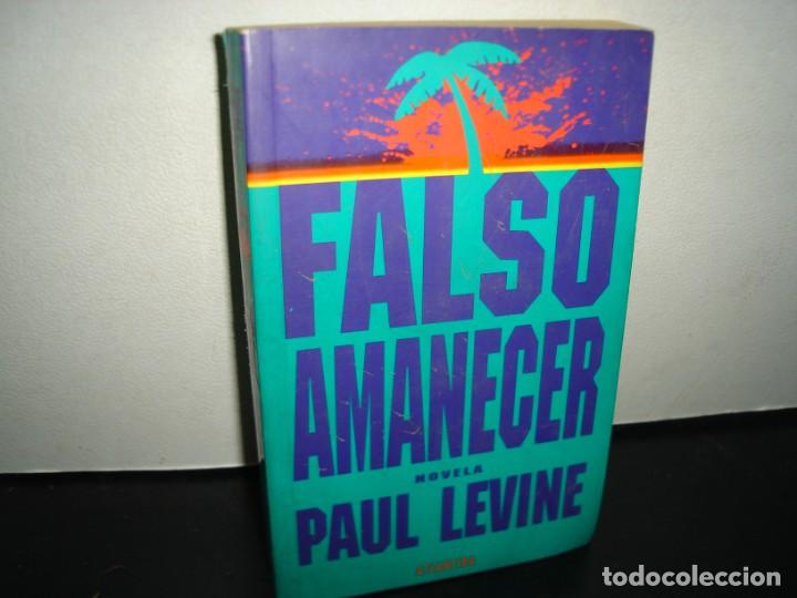 Libros de segunda mano: 26- FALSO AMANECER - PAUL LEVINE - Foto 1
