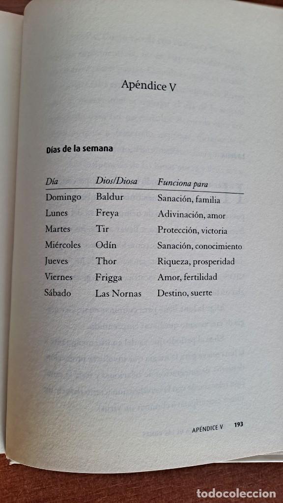 Libros de segunda mano: LISA PESCHEL - GUIA PRACTICA DE LAS RUNAS + BOLSA CON 24 RUNAS - Foto 7