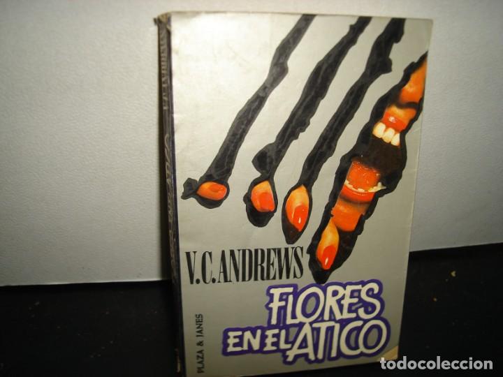 Libros de segunda mano: 31- FLORES EN EL &Aacute;TICO - V. C. ANDREWS - Foto 1