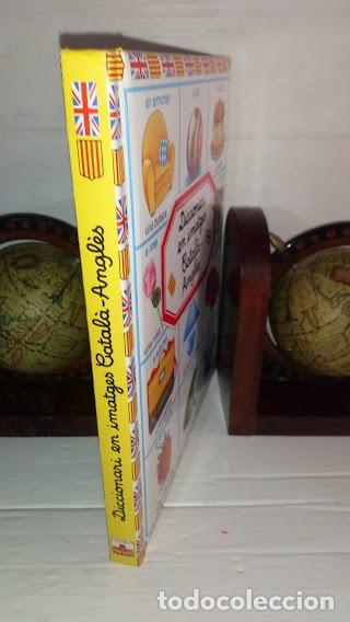 Libros de segunda mano: Diccionari en imatges Catal&agrave;-Angl&egrave;s - Editions Fleurus Panini Espa&ntilde;a 2&ordf; edici&oacute; setembre 2002 - Foto 2